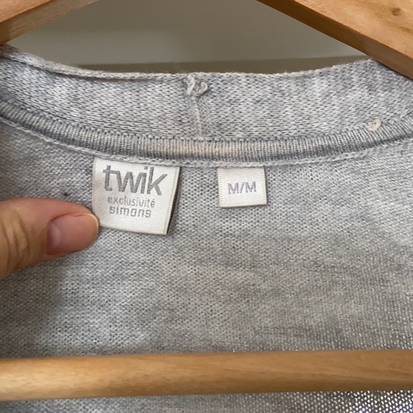 Twik (simons) Grey Sweater - Picture 3 of 5